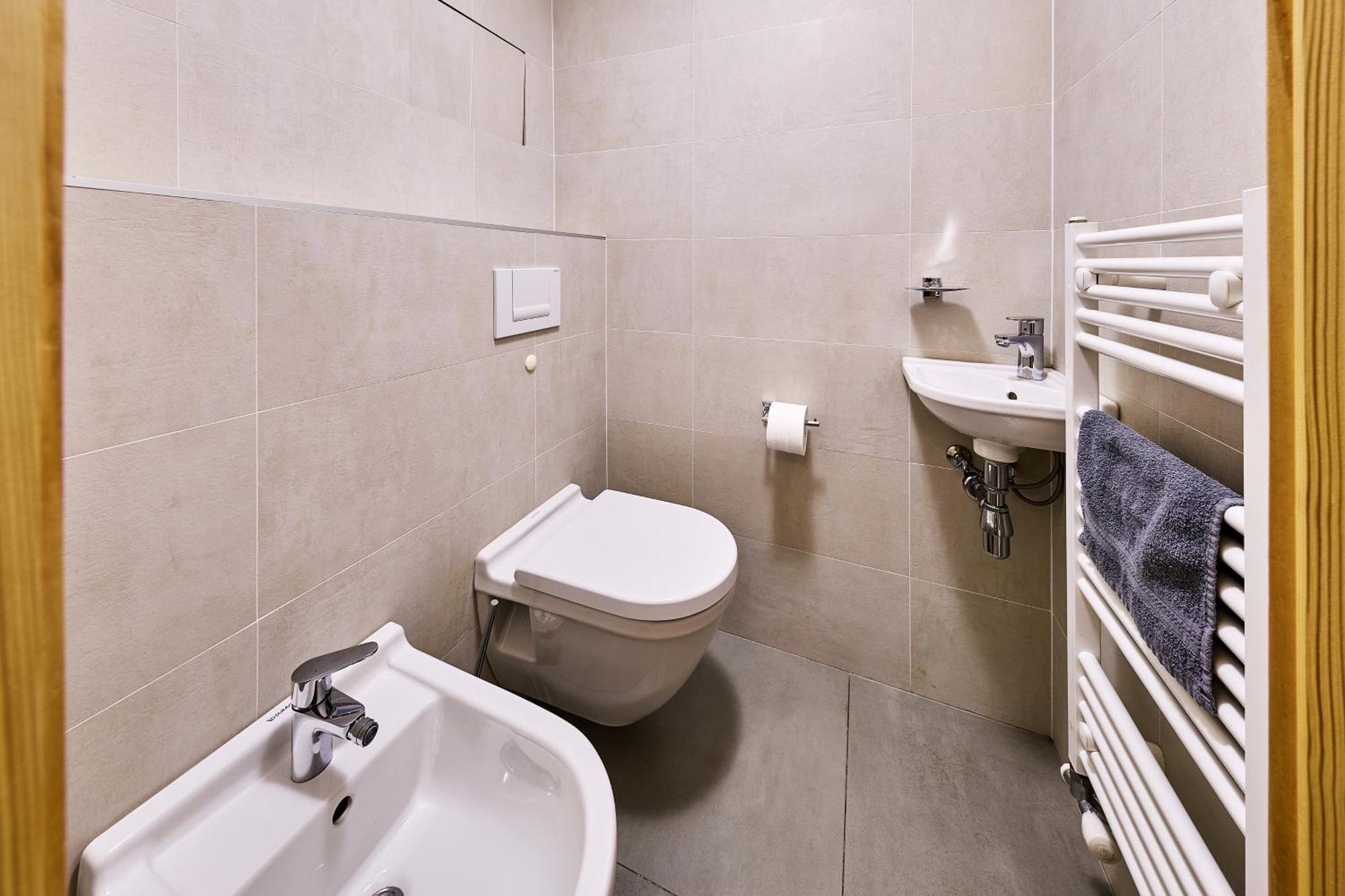 Aparthotel Kovarna Residence Pec pod Snezkou Esterno foto