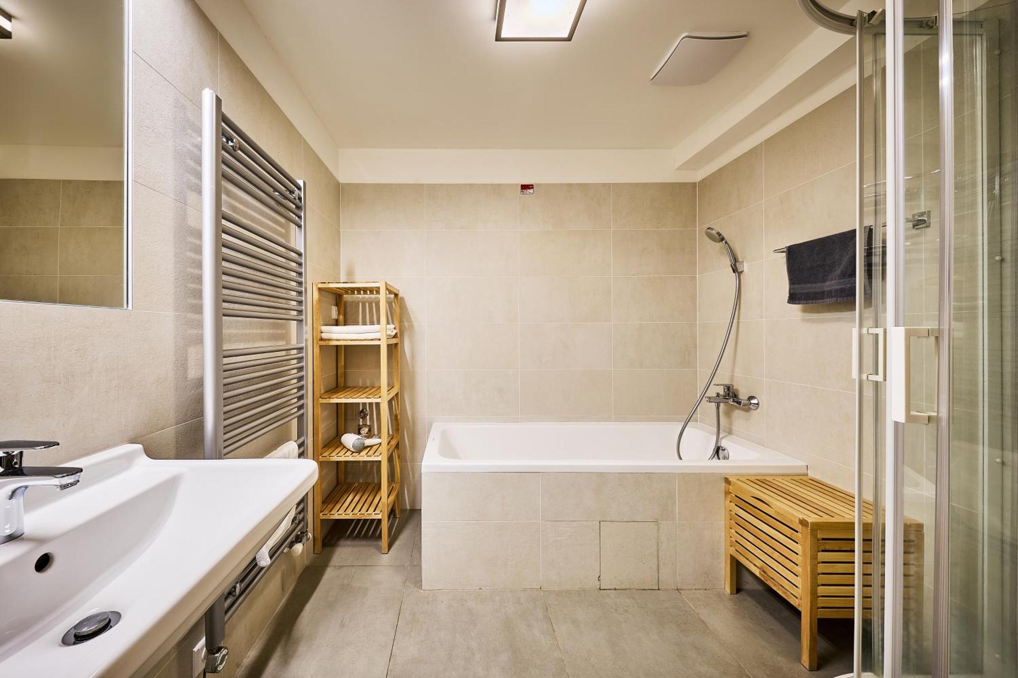 Aparthotel Kovarna Residence Pec pod Snezkou Esterno foto